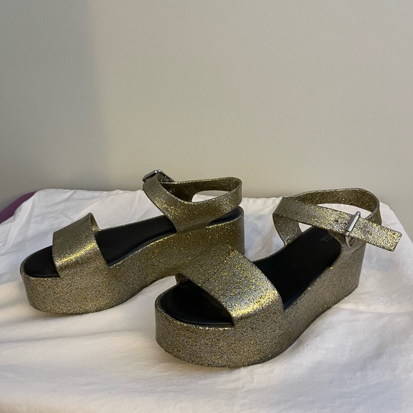 Melissa Mar platform sandals in GOLD - Picture 3 of 5